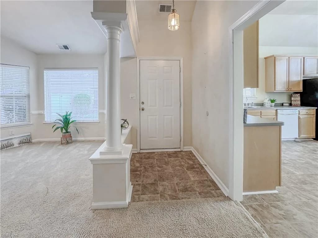 4581 Carriage DR, VIRGINIABEACH VA 23464 - Photo 5