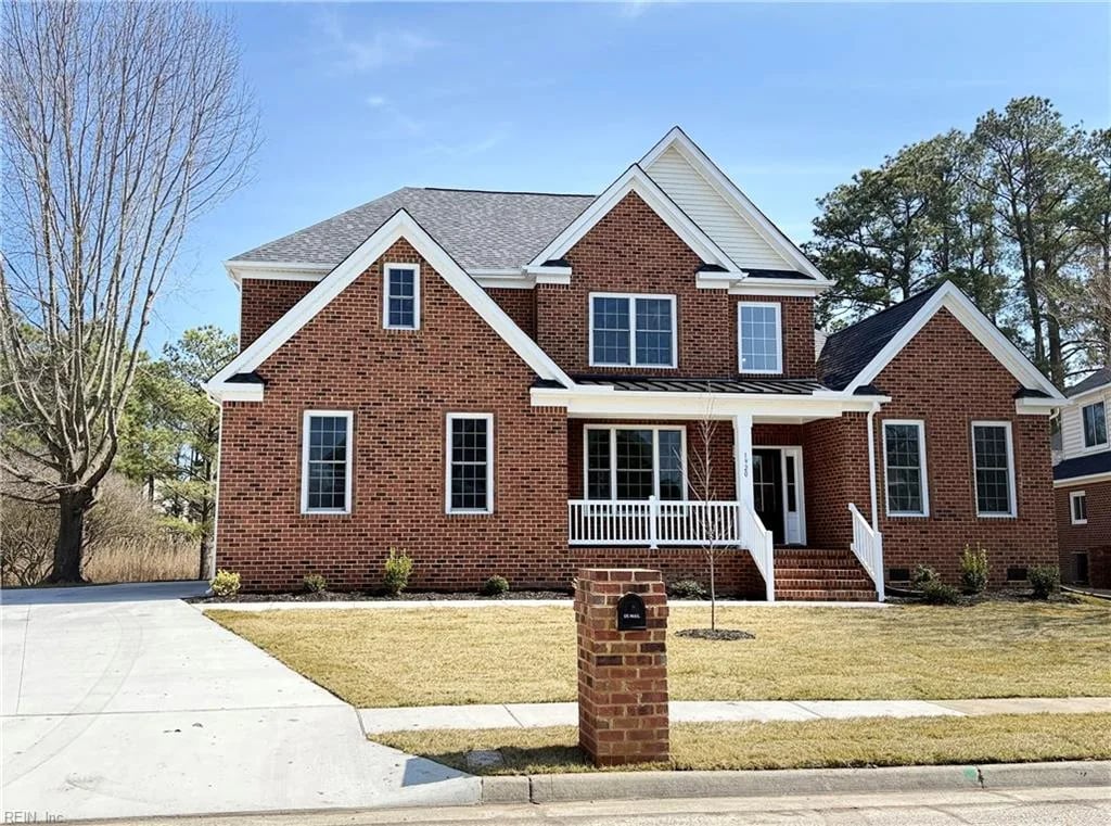 1920 Lancing Crest LN, Chesapeake — 5 bed Residential, 2,900 sqft