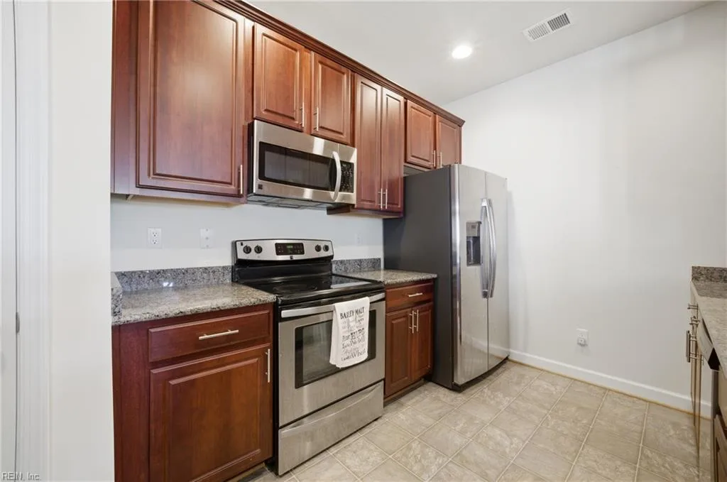 503 Nesbit DR, CHESAPEAKE VA 23323 - Photo 5