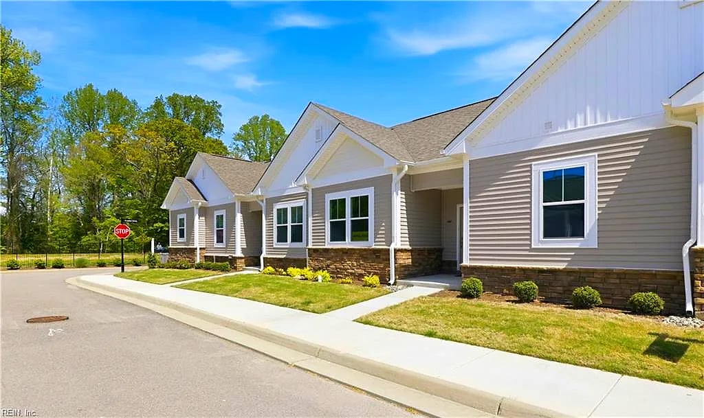 1200 Capella LN #A, SUFFOLK VA 23434