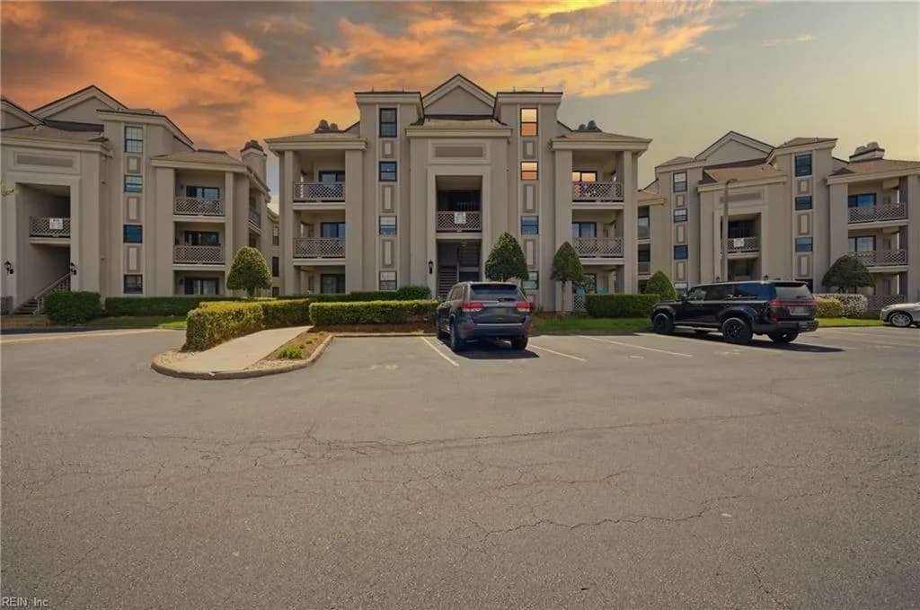 415 Harbour PT #306, VIRGINIABEACH VA 23451 - Photo 3