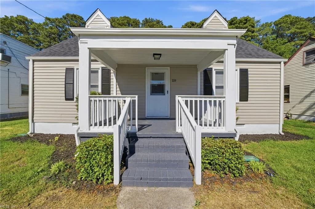 119 Jacquelyn DR, PORTSMOUTH VA 23701 - Photo 2