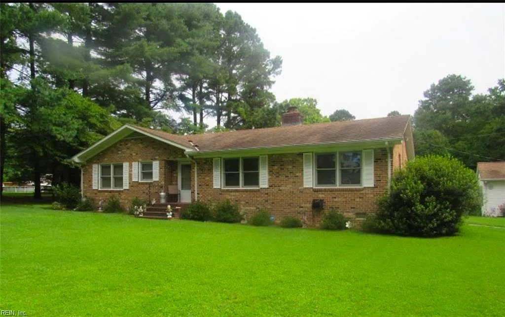 5257 Chestnut Fork RD, GLOUCESTER VA 23061