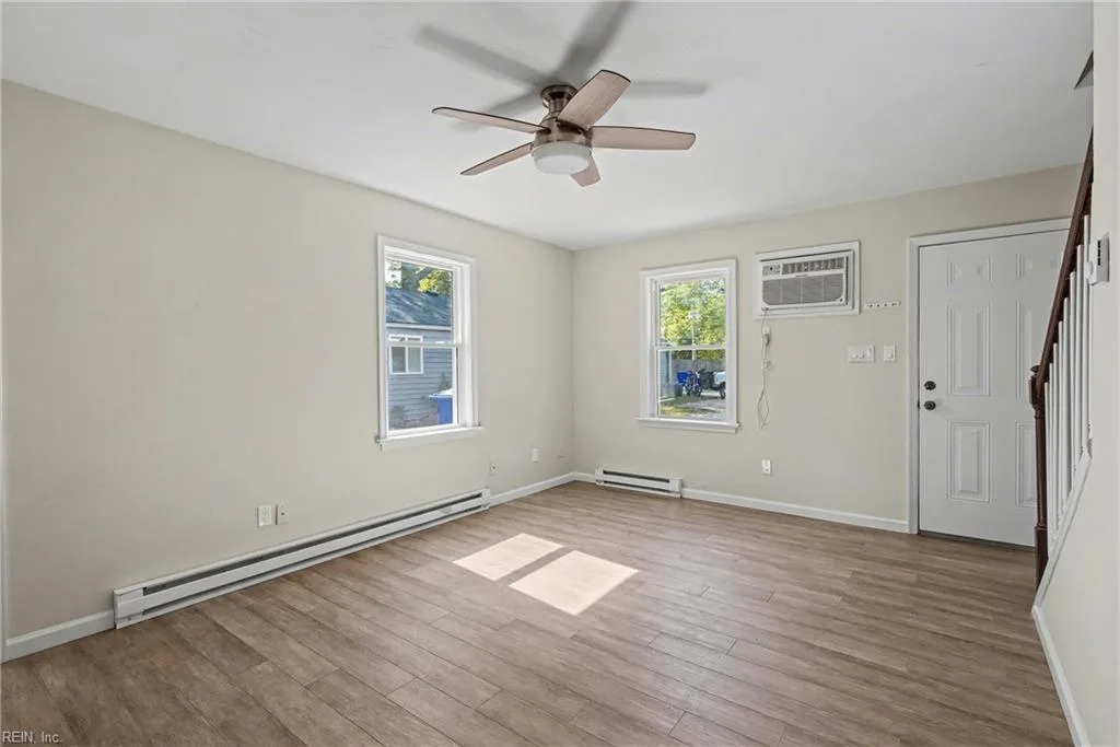 1820 Parkview AVE, NORFOLK VA 23503 - Photo 4