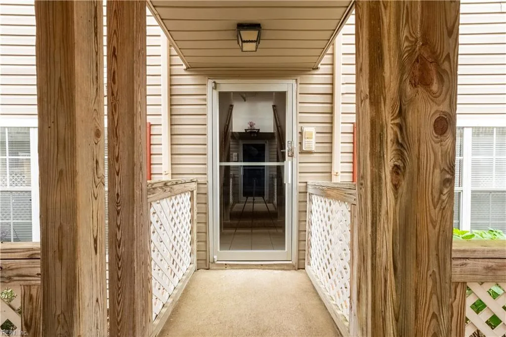 12811 Daybreak CIR, NEWPORTNEWS VA 23608 - Photo 4
