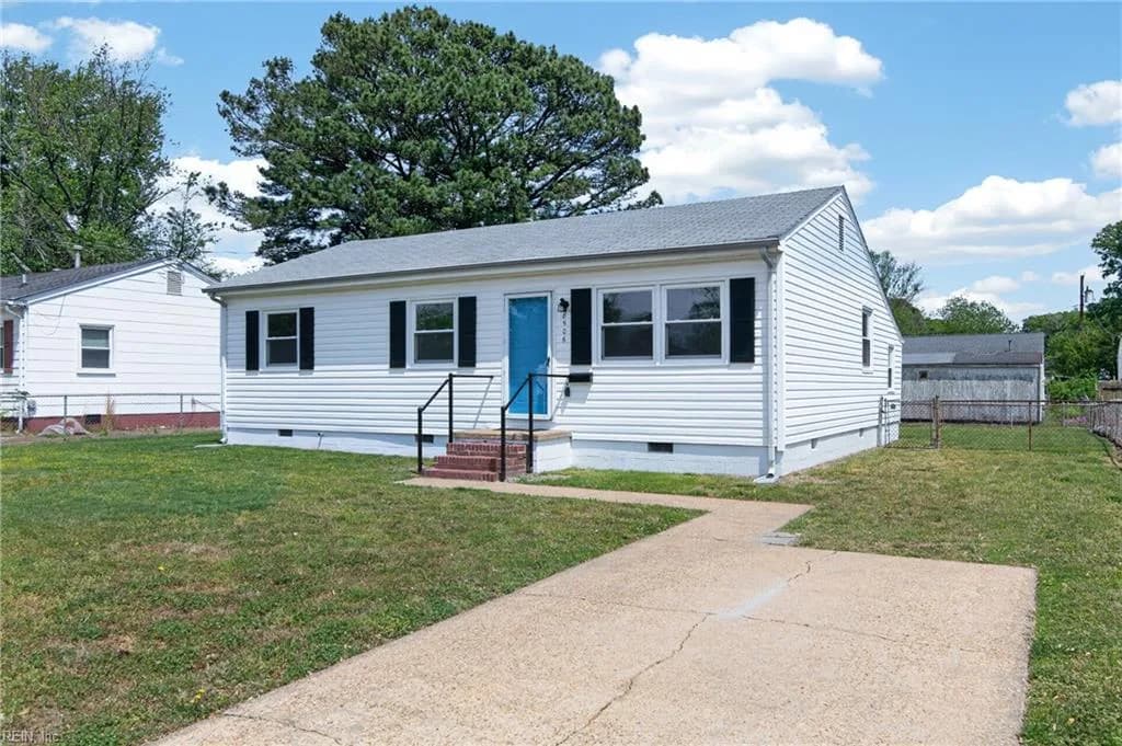 8506 Orcutt AVE, HAMPTON VA 23605 - Photo 3
