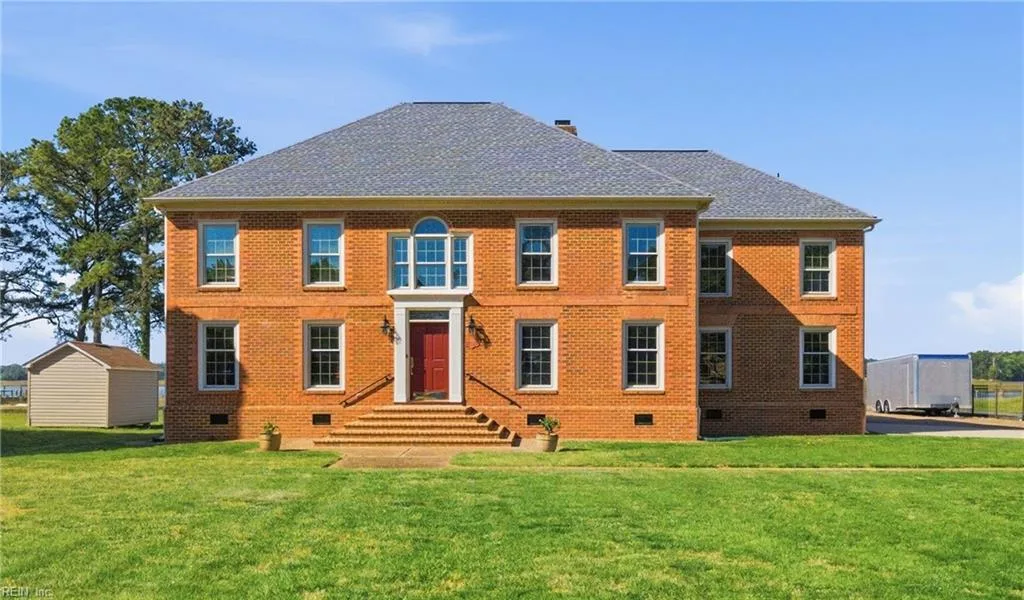702 Lipton DR, NEWPORTNEWS VA 23608