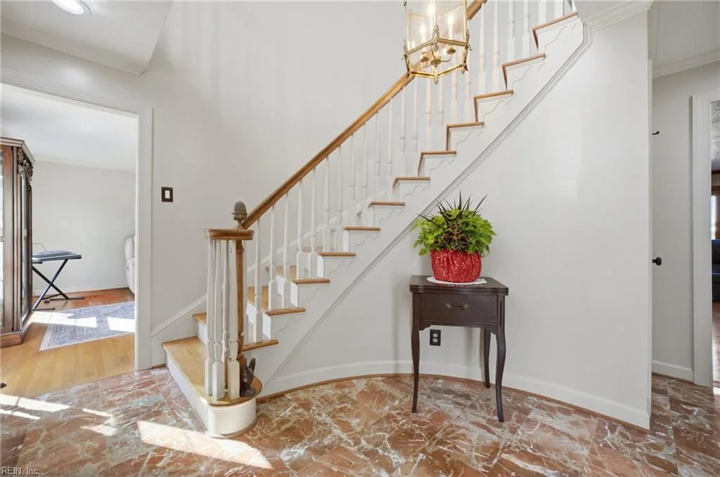 702 Lipton DR, NEWPORTNEWS VA 23608 - Photo 4
