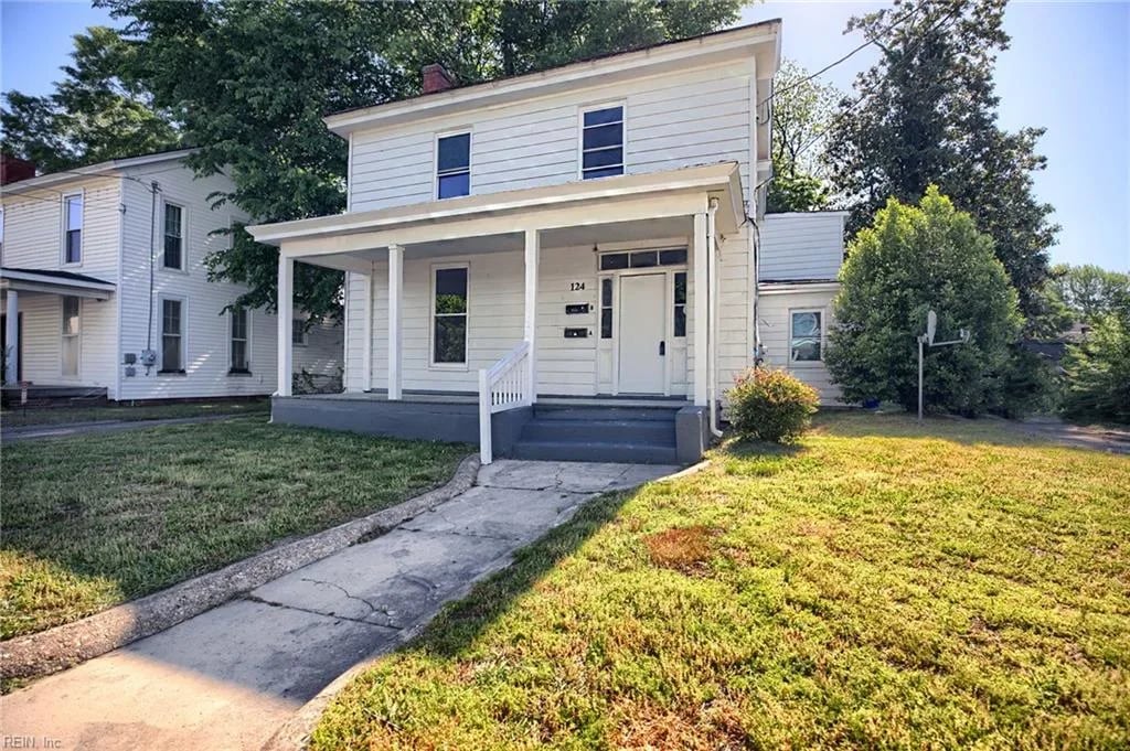 124 Wellons ST, Suffolk — Multi Family Residential, 2,800 sqft