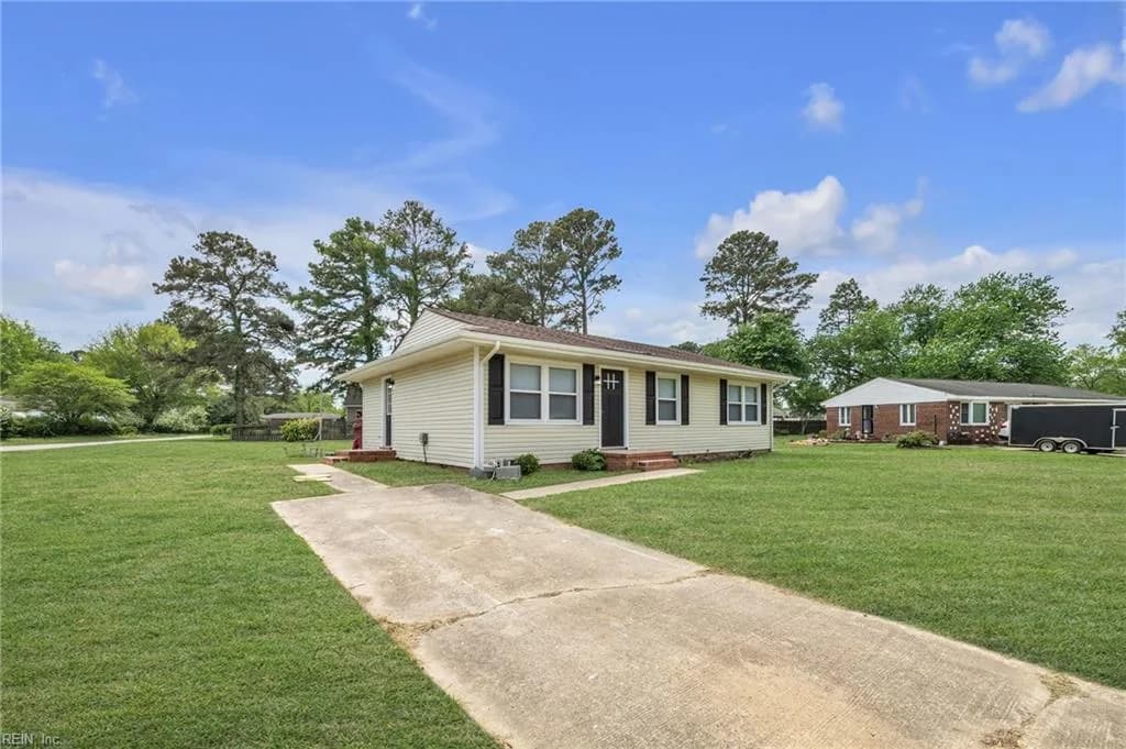 613 Bentley DR, SUFFOLK VA 23434 - Photo 3