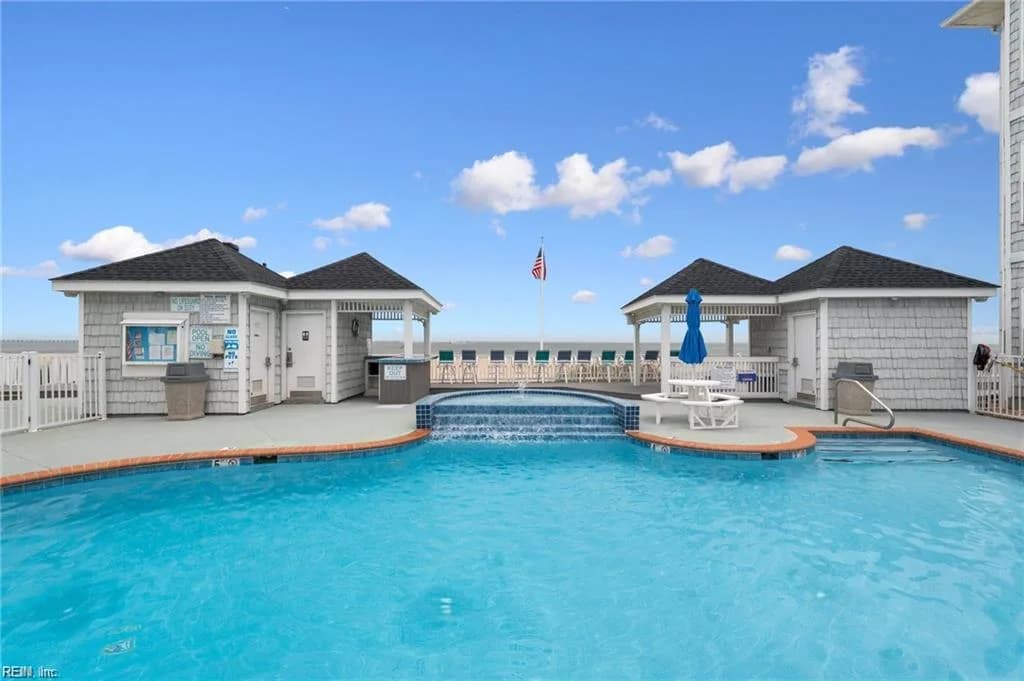2301 Beach Haven DR #202, VIRGINIABEACH VA 23451 - Photo 2