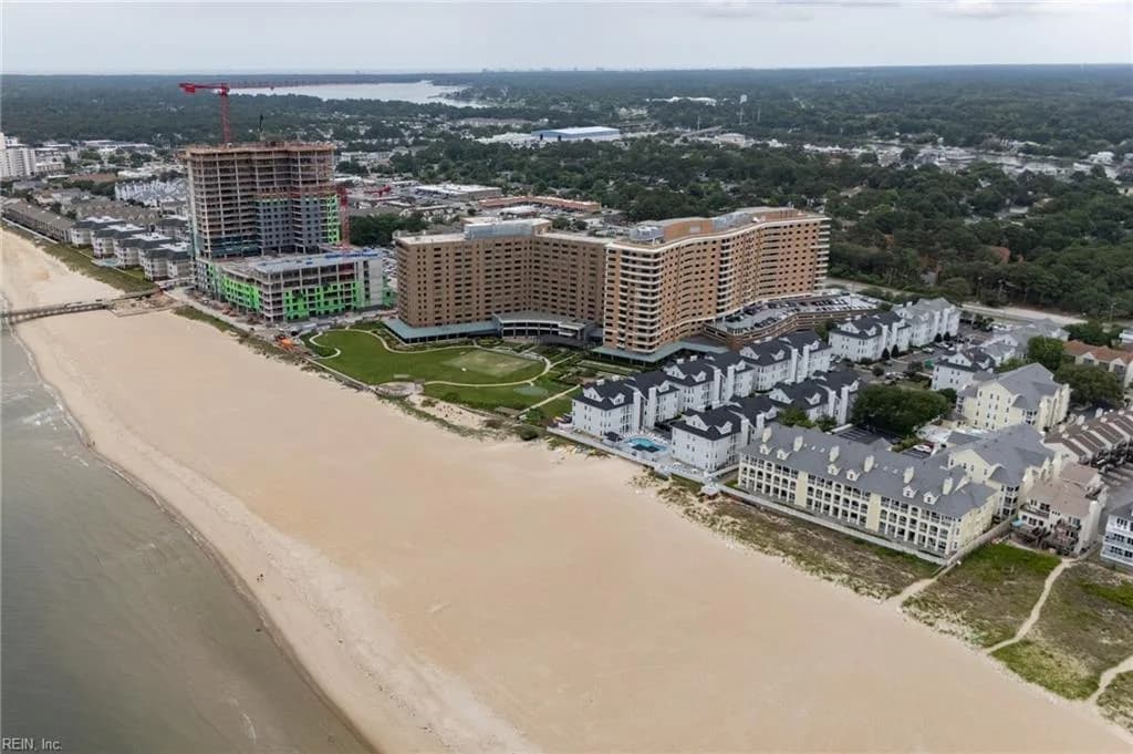 2301 Beach Haven DR #202, VIRGINIABEACH VA 23451 - Photo 4