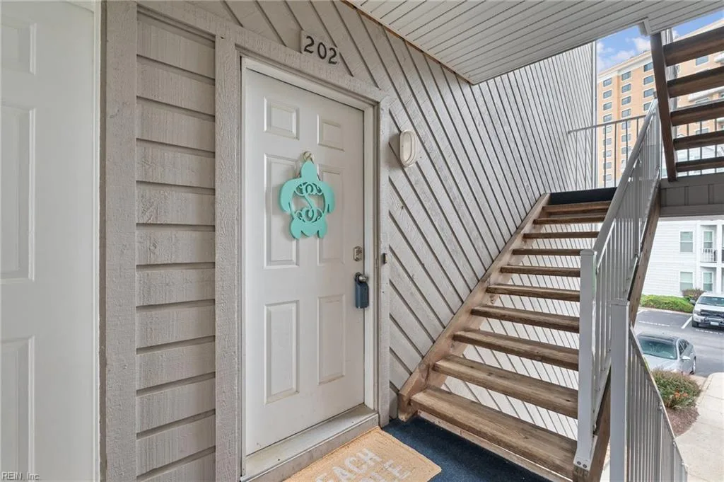 2301 Beach Haven DR #202, VIRGINIABEACH VA 23451 - Photo 5
