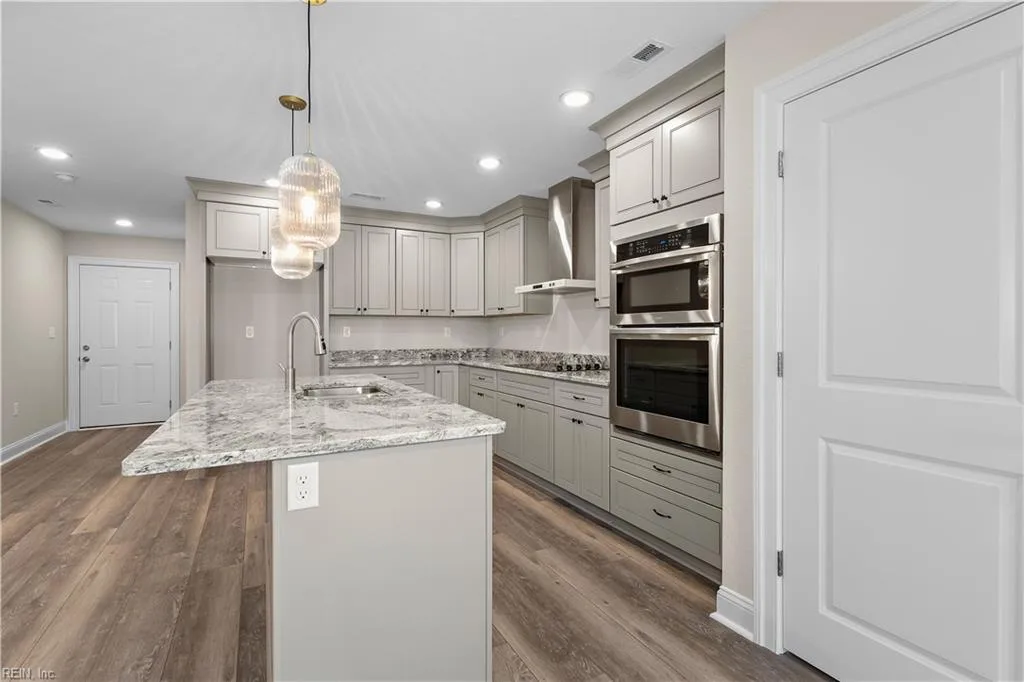 3405 Woodstock ST, PORTSMOUTH VA 23701 - Main photo