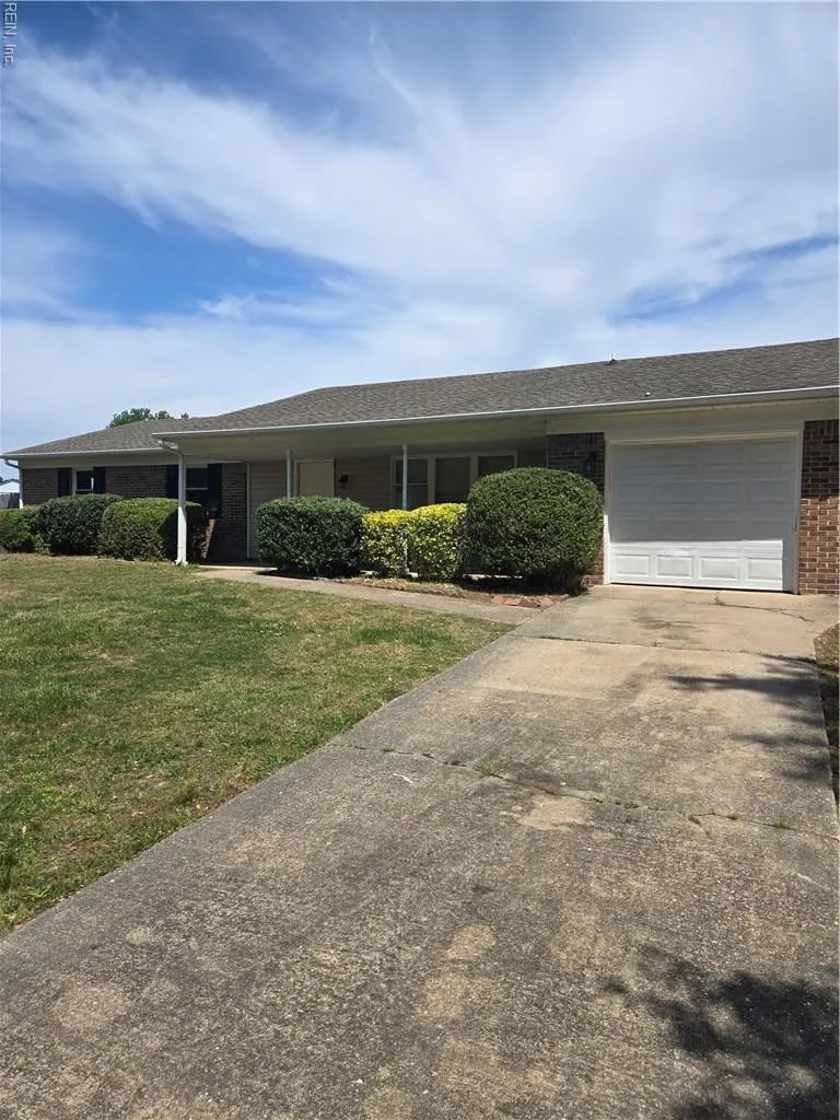 3208 Sir Meliot DR, CHESAPEAKE VA 23323