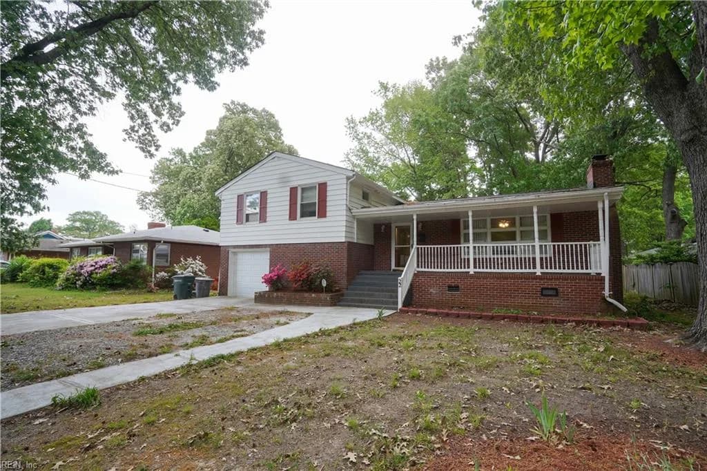 22 Mimosa CRES, HAMPTON VA 23661 - Photo 4