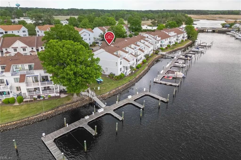143 Harbor Watch DR, CHESAPEAKE VA 23320 - Main photo
