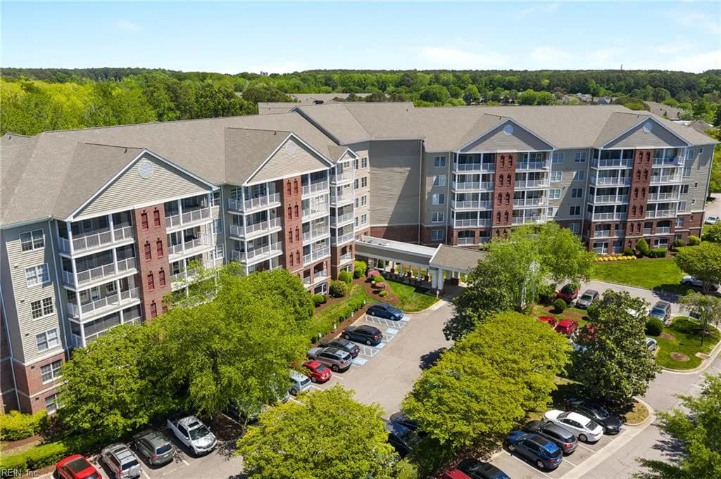 985 Fleet DR #459, VIRGINIABEACH VA 23454 - Photo 3