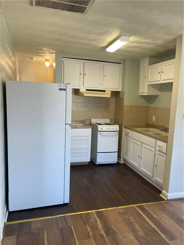 401 Constitution AVE #B, PORTSMOUTH VA 23704 - Photo 4