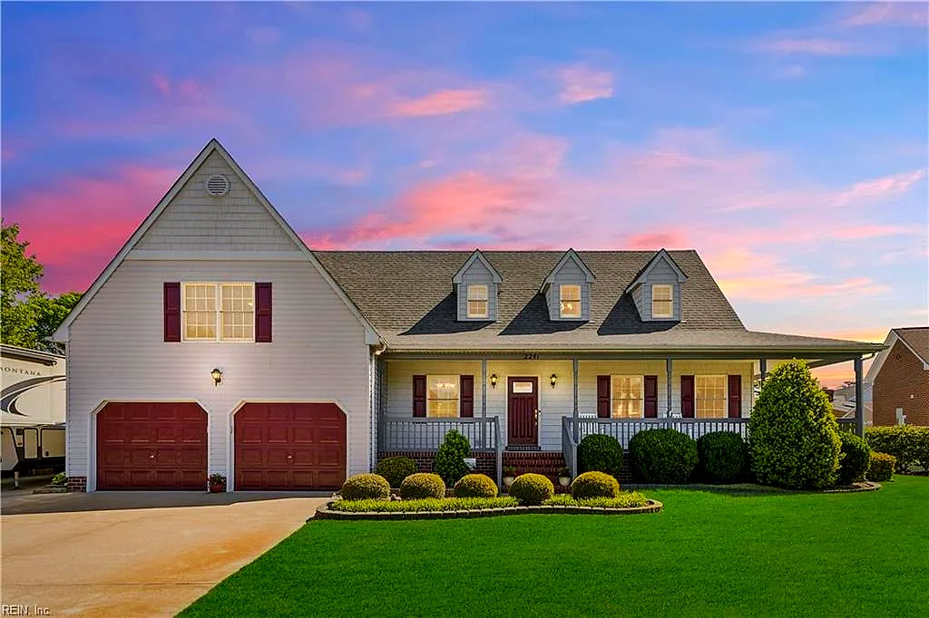 2241 Margaret DR, Virginia Beach — 4 bed Residential, 2,682 sqft