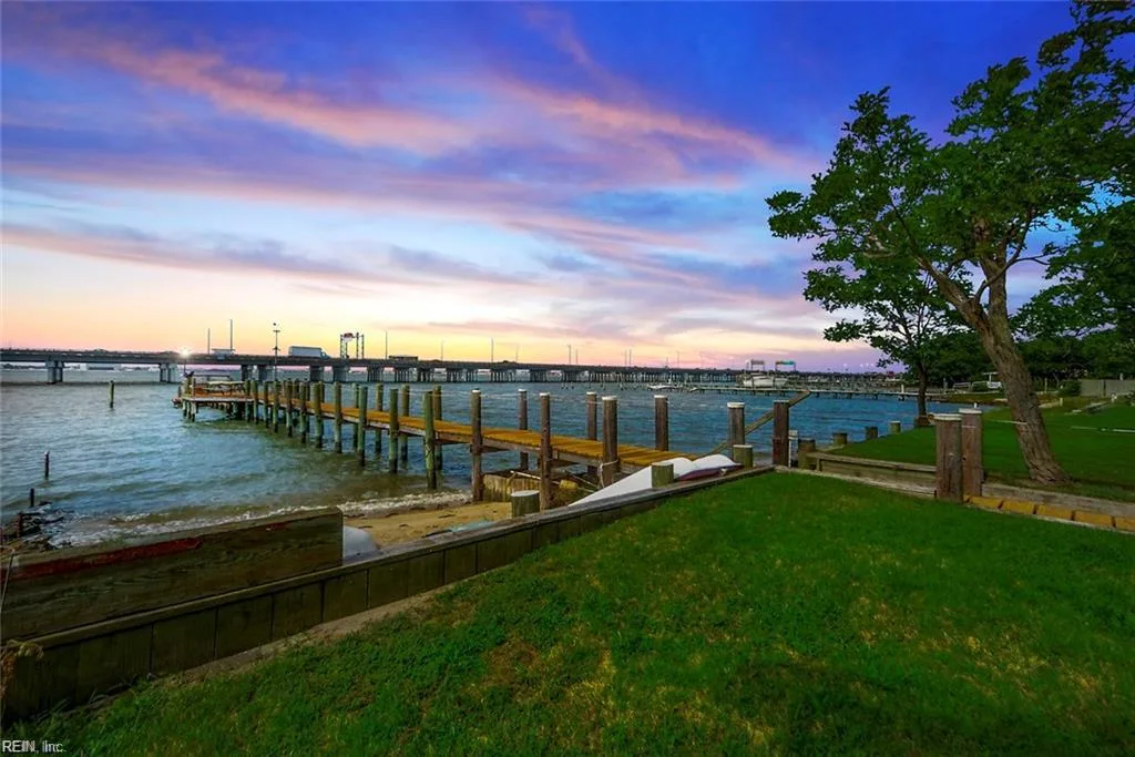 1015 Little Bay AVE, NORFOLK VA 23503
