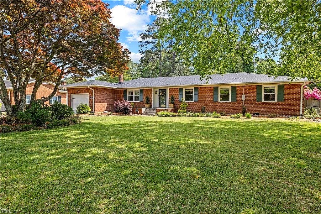 329 Old DR, CHESAPEAKE VA 23322 - Main photo