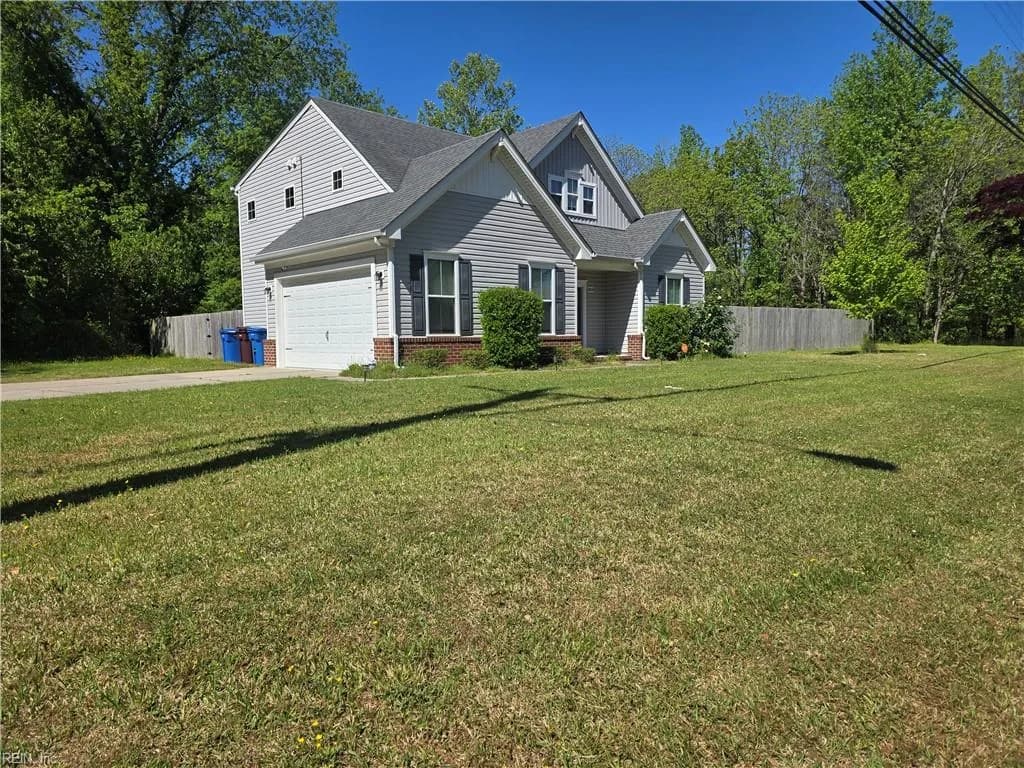 1304 Canal DR, CHESAPEAKE VA 23323 - Photo 2