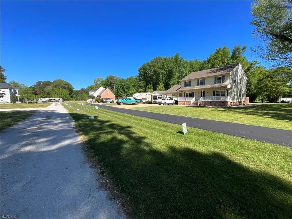19 Hunts Neck RD, POQUOSON VA 23662 - Photo 4