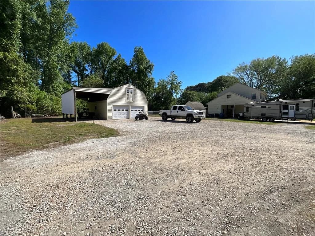 19 Hunts Neck RD, POQUOSON VA 23662 - Photo 5