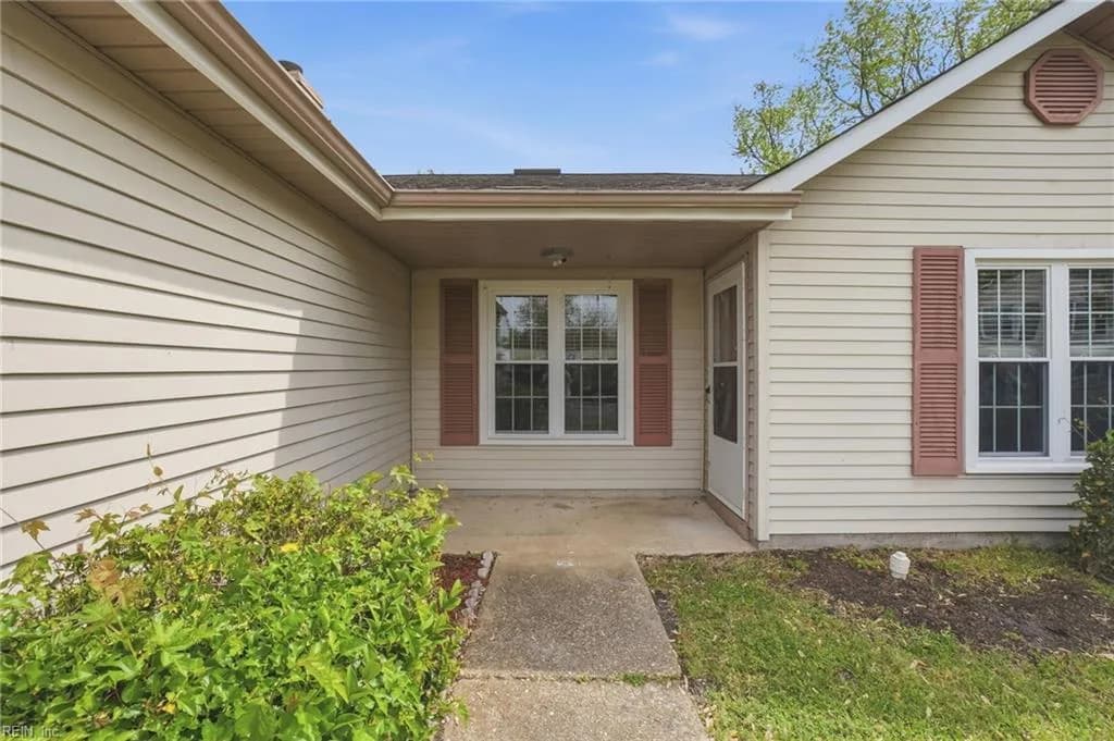 1131 Mill Lake QTR, CHESAPEAKE VA 23320 - Photo 3