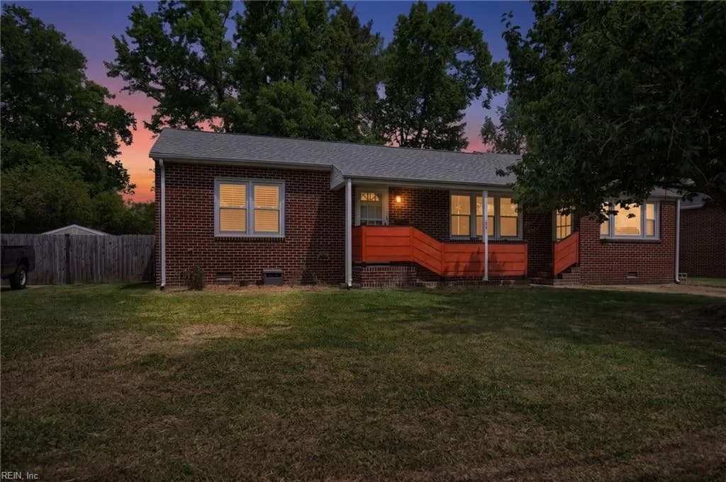 25 Ballard RD, NEWPORT NEWS VA 23601 - Main photo