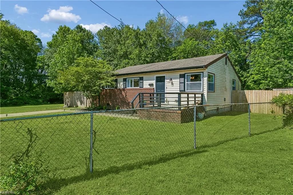 326 Duluth CT, HAMPTON VA 23666 - Photo 5