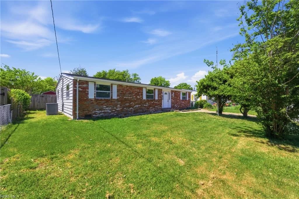 1903 Demetro DR, HAMPTON VA 23663 - Photo 3