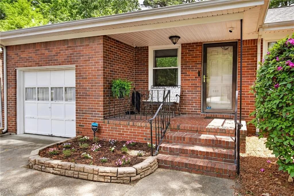 133 Mann DR, CHESAPEAKE VA 23322 - Photo 3
