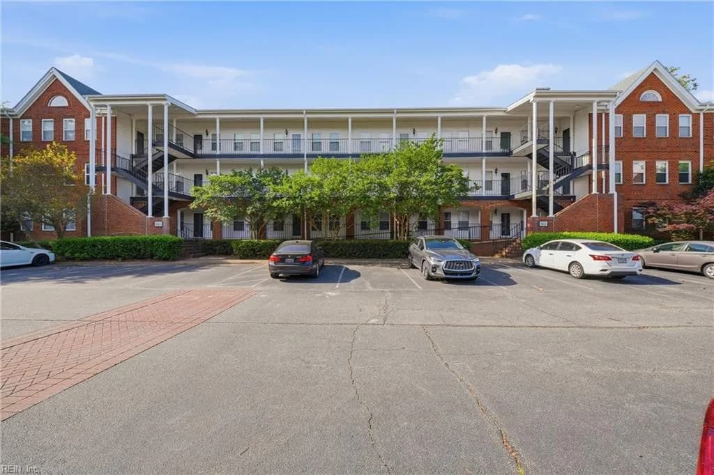 103 Westover AVE #202, NORFOLK VA 23507 - Photo 5
