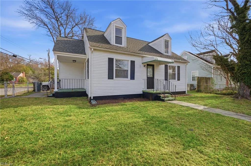 3632 Pamlico CIR, NORFOLK VA 23513 - Photo 3