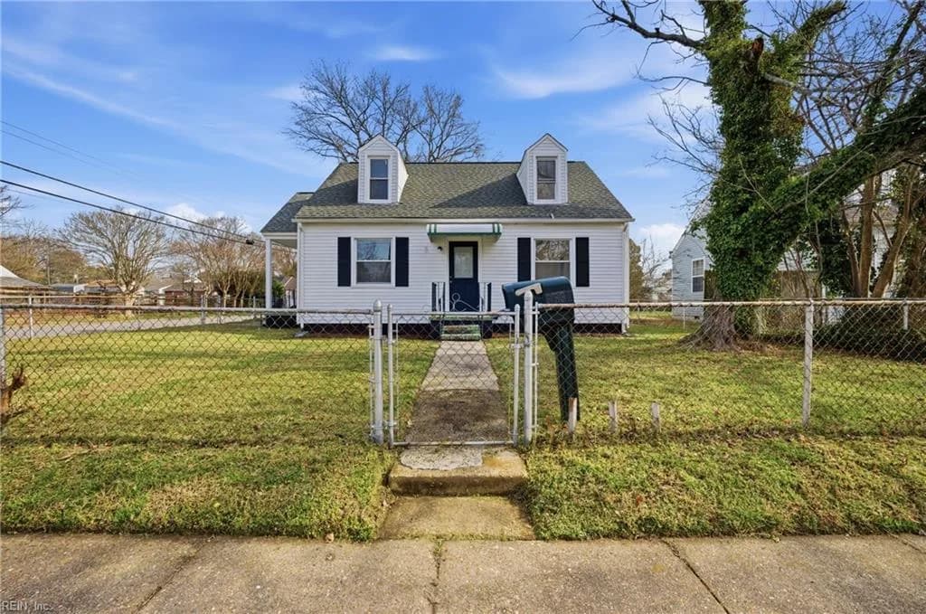 3632 Pamlico CIR, NORFOLK VA 23513 - Photo 4