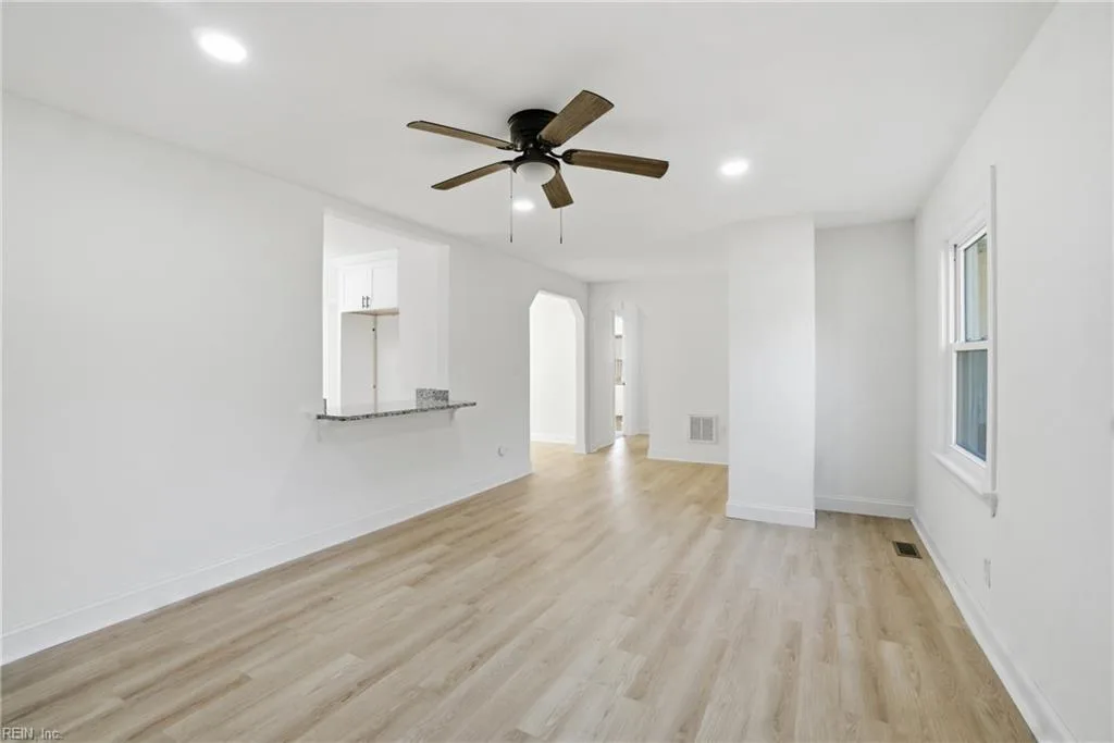8238 Chesapeake BLVD, NORFOLK VA 23518 - Photo 5
