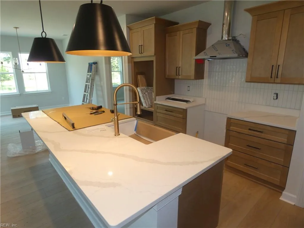 1093 Washington DR, CHESAPEAKE VA 23322 - Photo 5