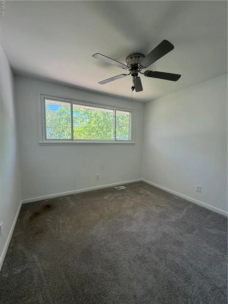 1303 Yeadon RD, CHESAPEAKE VA 23324 - Photo 5