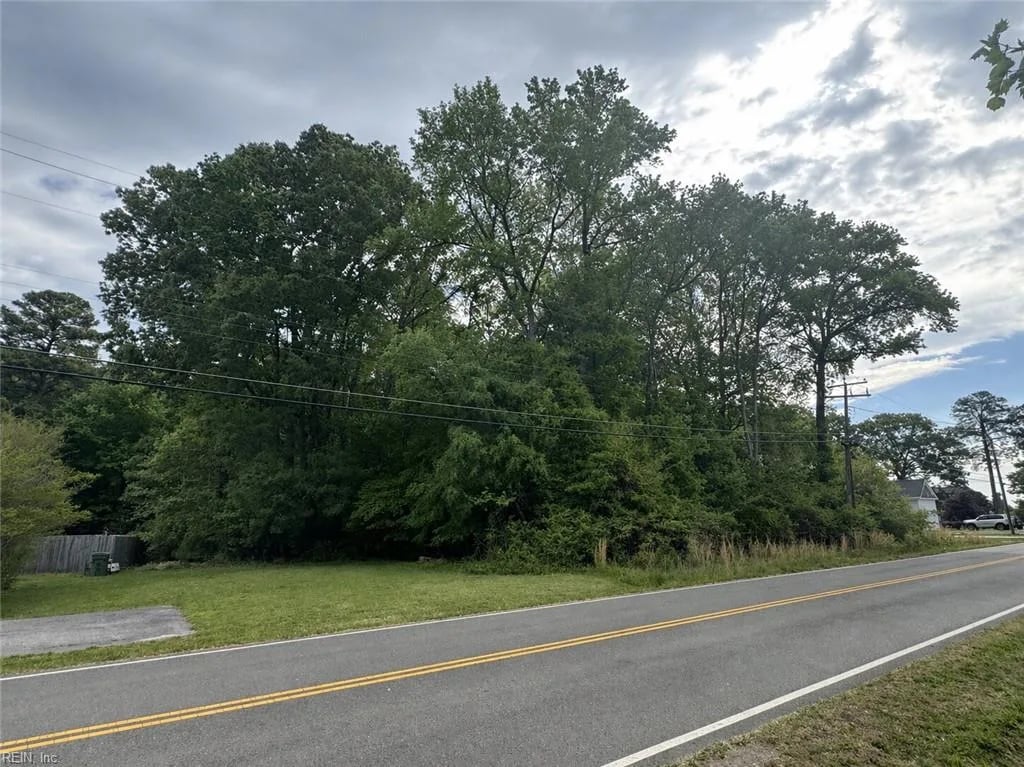500 Carys Chapel RD, YORKTOWN VA 23693