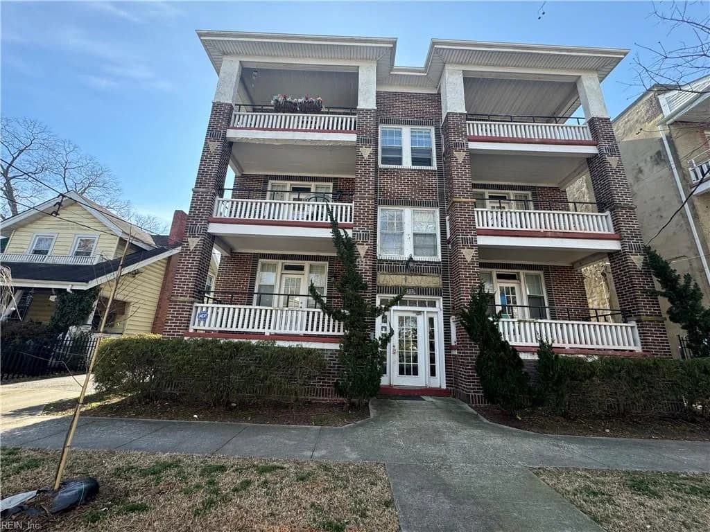 527 W 36th ST #201, NORFOLK VA 23508 - Photo 2