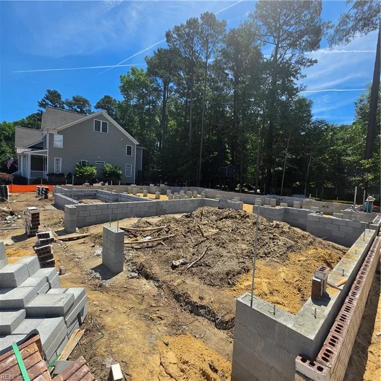 1221 Founders Pointe TRL, CARROLLTON VA 23314 - Photo 3