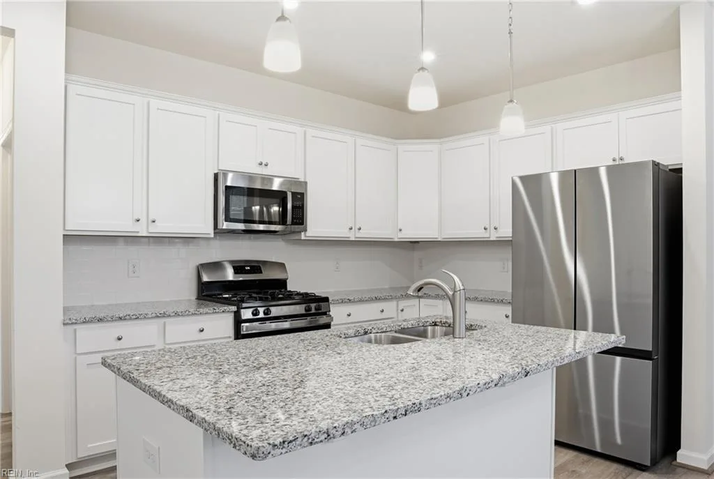 1521 Redoubt RD #3B, WILLIAMSBURG VA 23185 - Photo 5