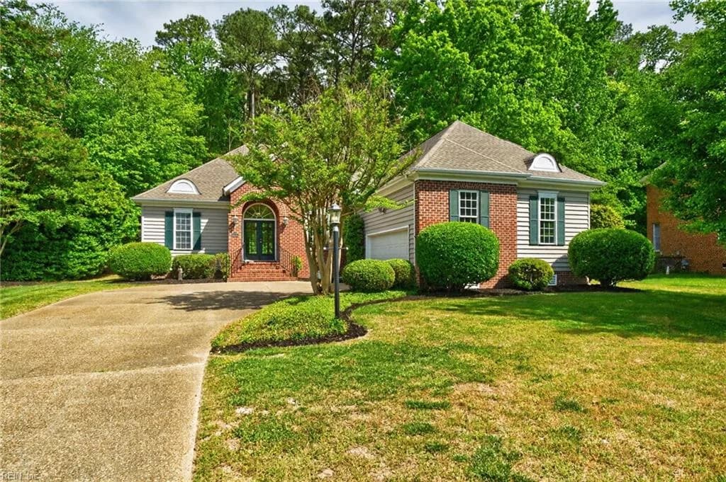 20716 Creekside DR, SMITHFIELD VA 23430 - Photo 3