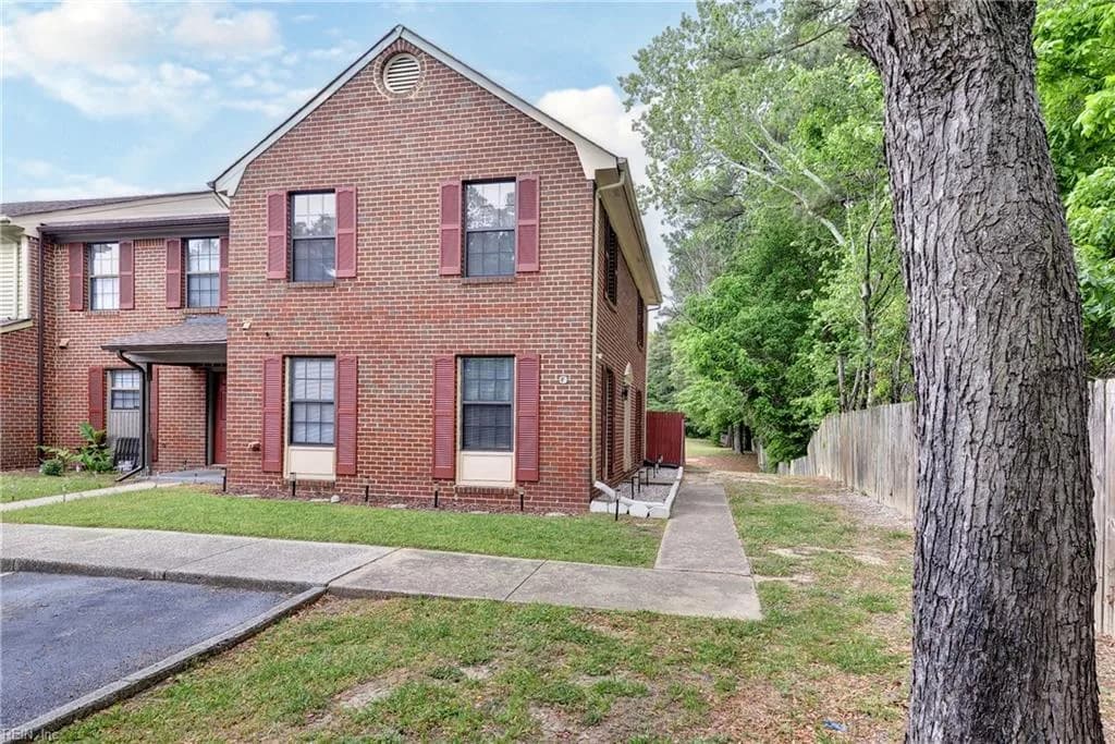 363 Deputy LN #F, NEWPORTNEWS VA 23608 - Main photo