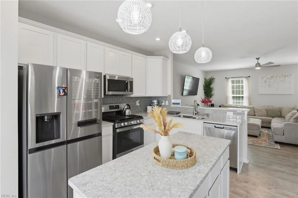 215 Runnel ST, HAMPTON VA 23666 - Photo 5