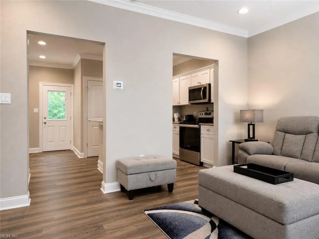110 N 11th ST, SUFFOLK VA 23434 - Photo 4
