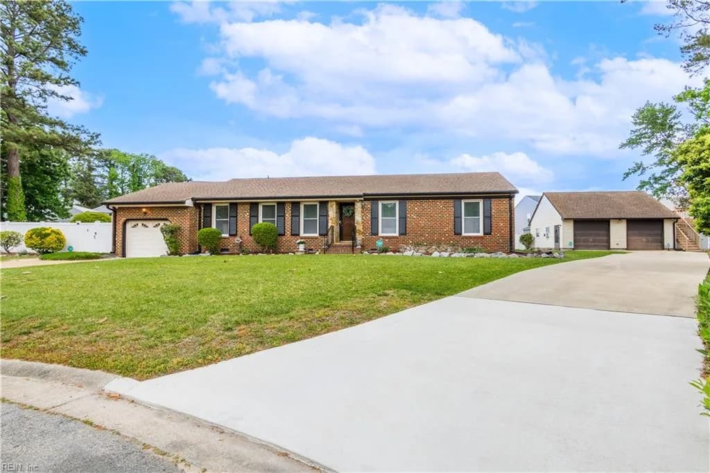 4211 Redfern LN, CHESAPEAKE VA 23321 - Photo 2