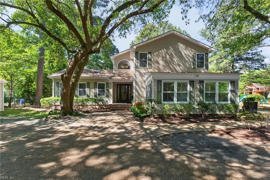 7305 Appletree LN, Norfolk — 4 bed Residential, 3,476 sqft